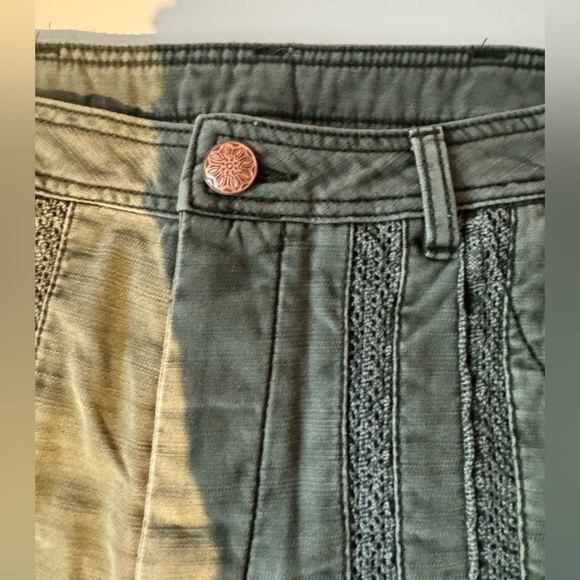 Free People Green Great Expectations Button Fly Cut Off Jean Shorts Women's - Picture 6 of 16